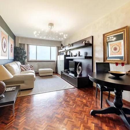 Torre De Hercules Con Garaje * A Coruña