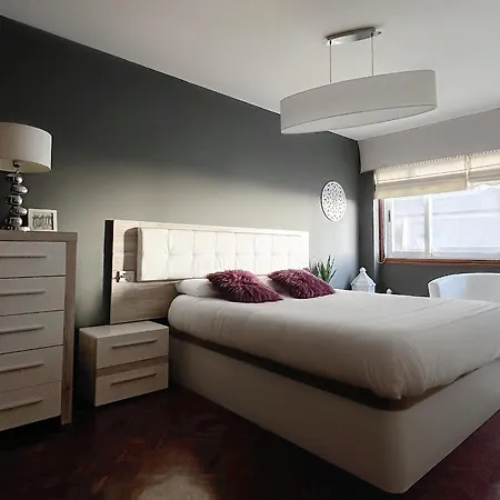 Torre De Hercules Con Garaje * A Coruña