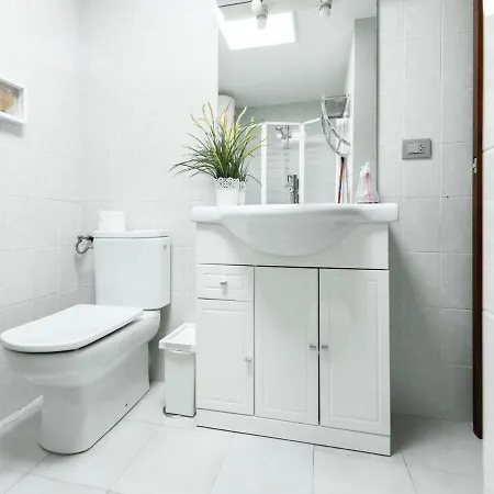 Torre De Hercules Con Garaje Apartamento *