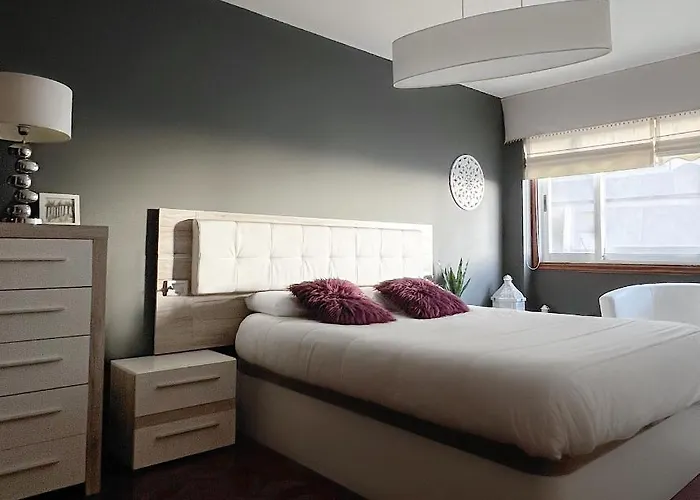 Torre De Hercules Con Garaje * La Coruña