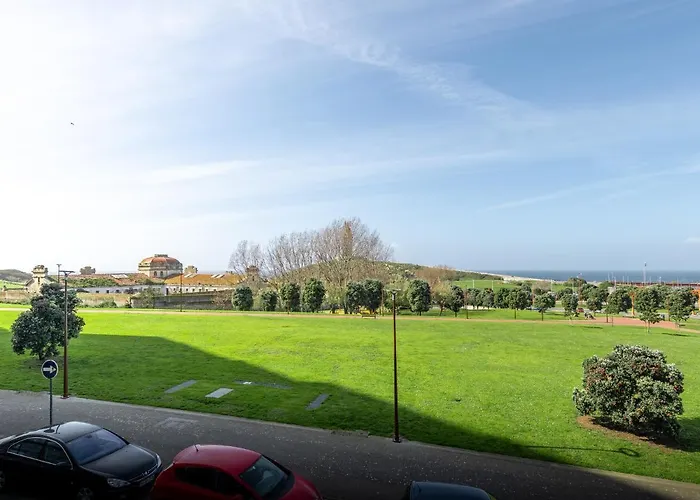 Torre De Hercules Con Garaje Appartamento